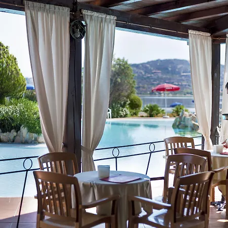 Colonna Du Golf Hotel Portisco