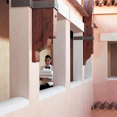 Colonna Du Golf Hotel