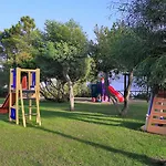 Colonna Du Golf مارينا دي بورتيسكو