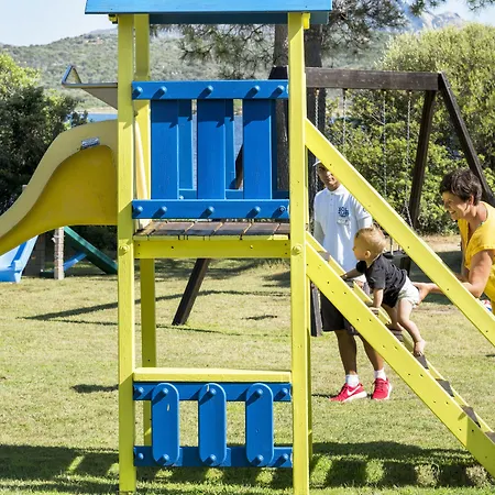 Colonna Du Golf מלון מרינה די פורטיסקו