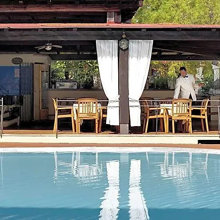Colonna Du Golf Hotel