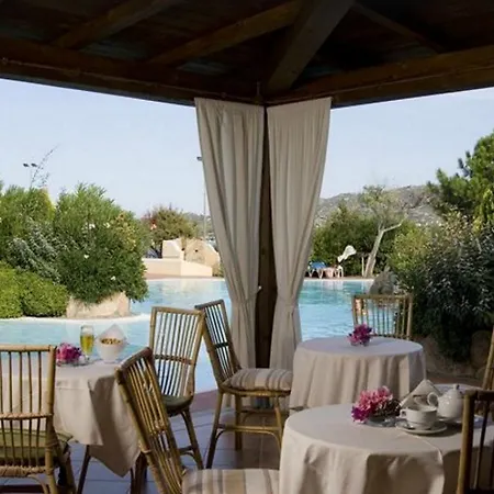 Colonna Du Golf Hotel Portisco